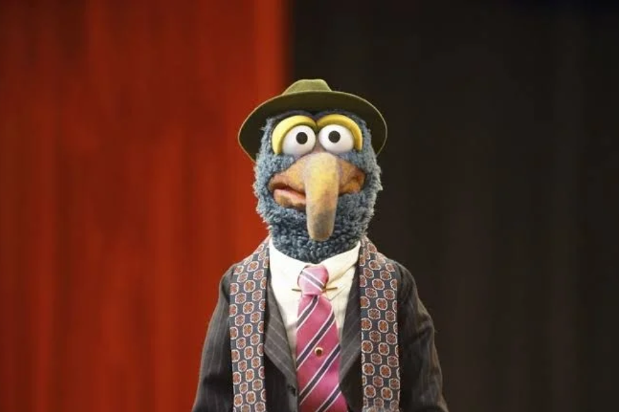 muppet with long hooked beak